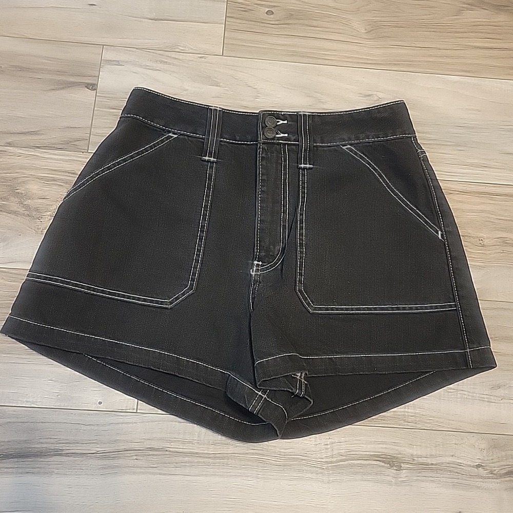 Hollister Curvy Ultra High‎ Rise Vintage Relaxed  Mom Shorts Size 9 W 29 Black
